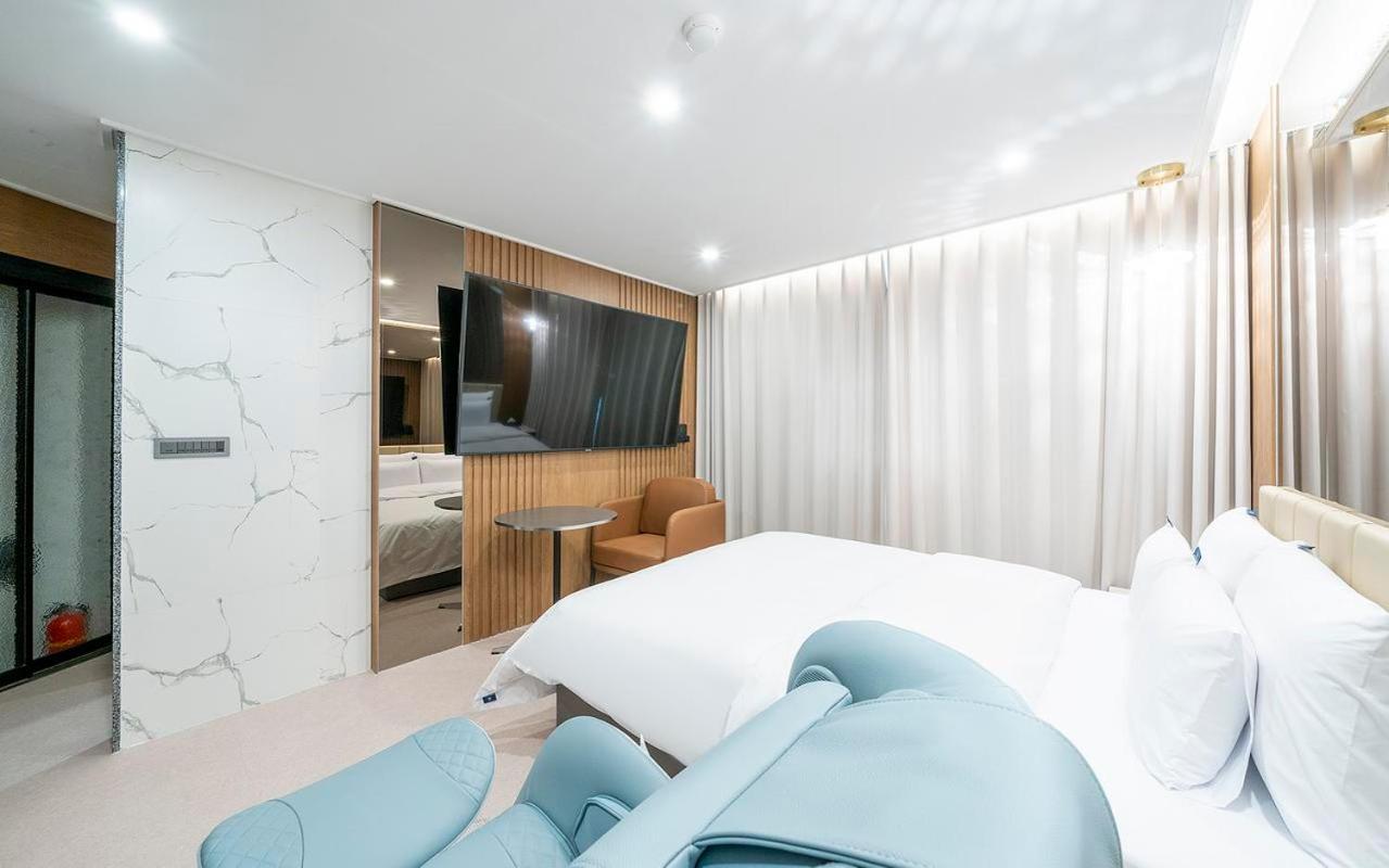 Rosy Hotel Cheongju Exterior photo