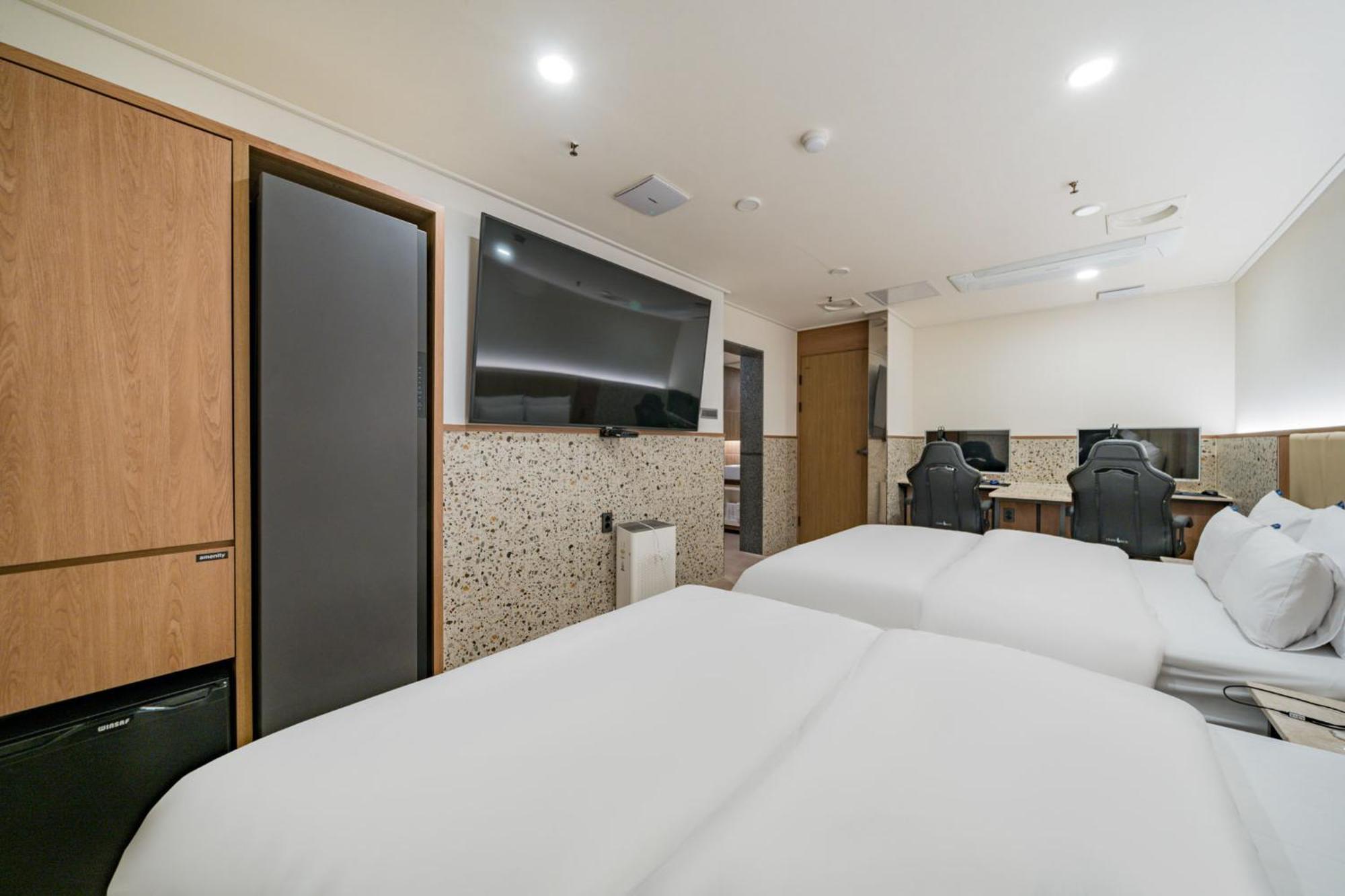 Rosy Hotel Cheongju Exterior photo