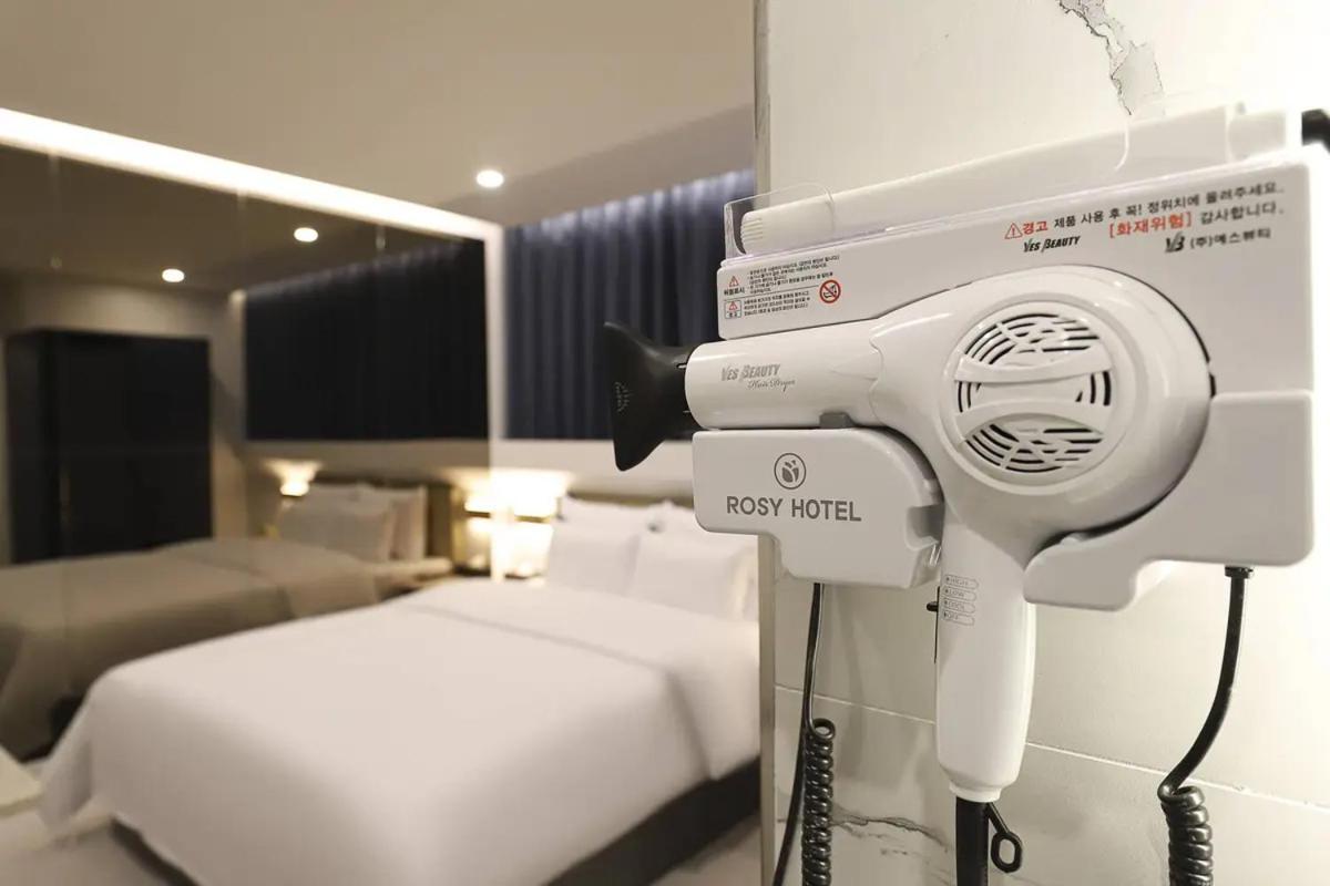 Rosy Hotel Cheongju Exterior photo